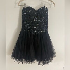 Alyce Paris black formal dress